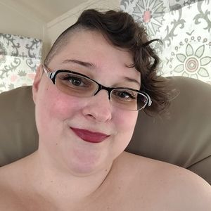 Meet your Posher, Hope